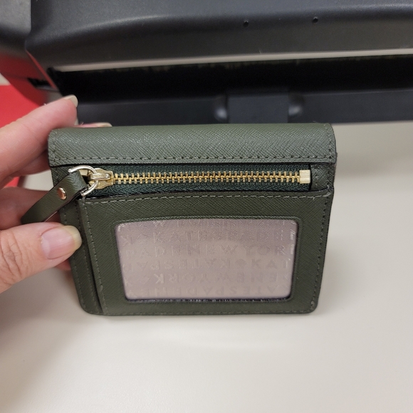 Small Kate Spade Wallet - Picture 4 of 6